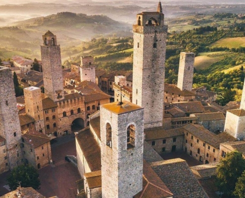 view of Monteriggioni during the Siena and San Gimignano Private Tour